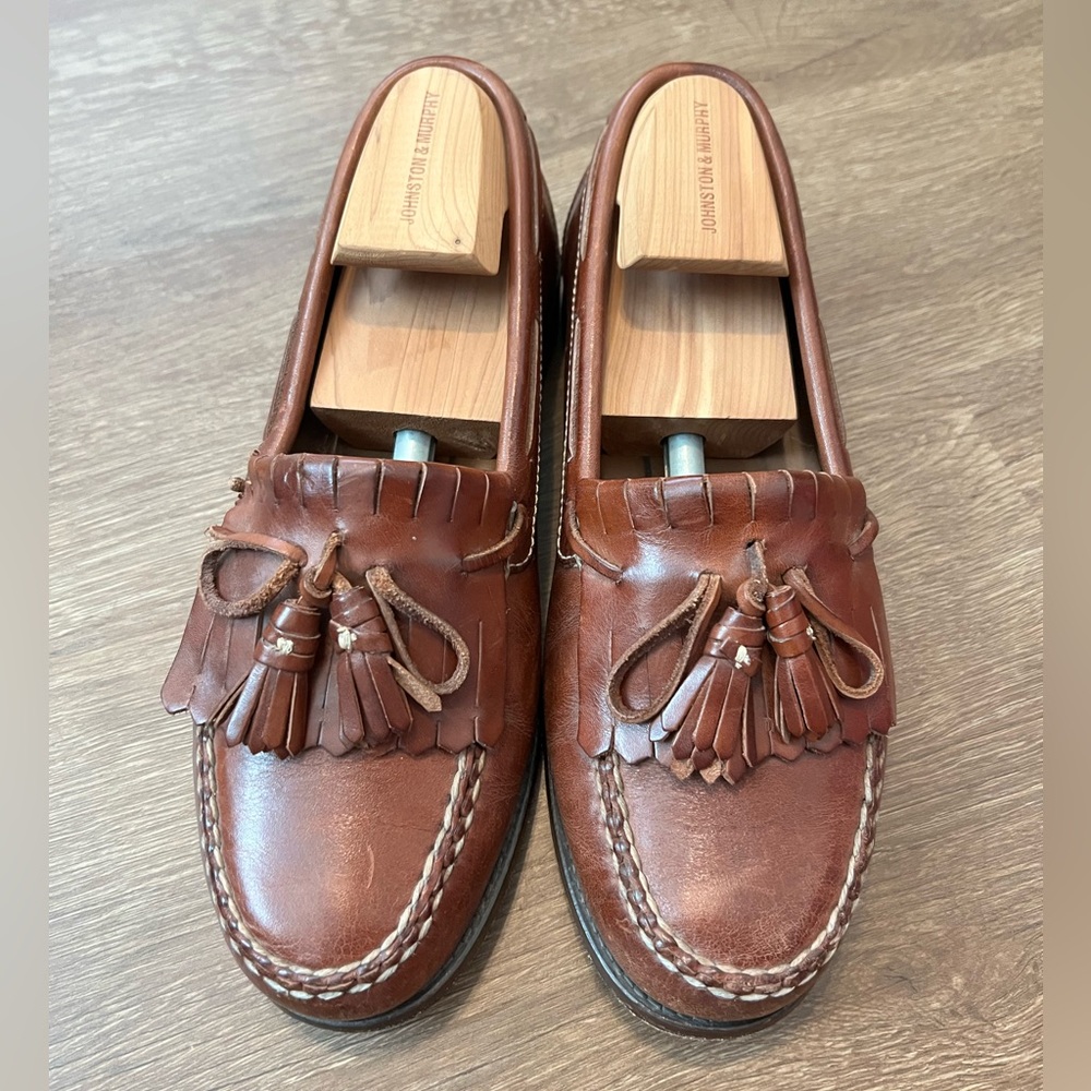 Men’s Johnston & Murphy Brown dress shoe  Loafers